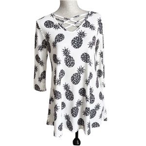 Simply Southern Animal Print Pineapple Swing Tee Tunic Top Small